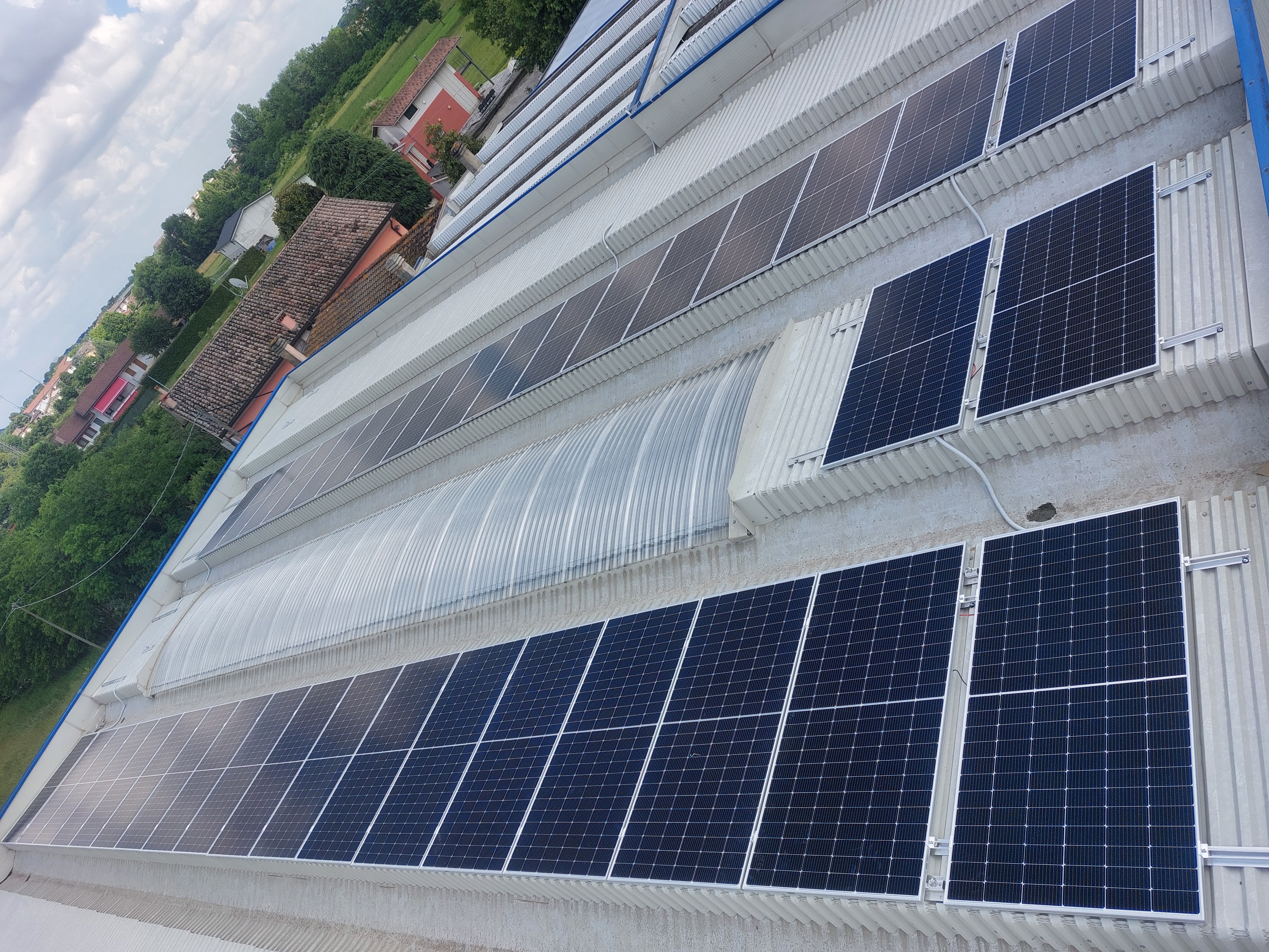 Impianto fotovoltaico professionale